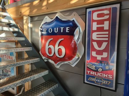 Neue Schilder aufgehängt!